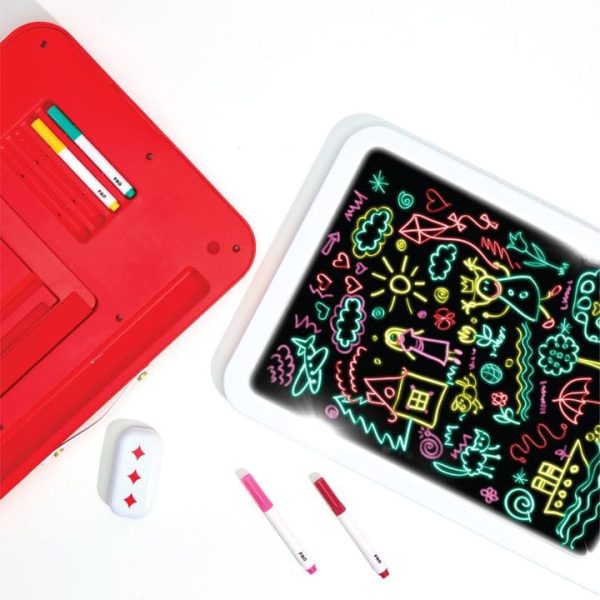 fao-schwarz-creativity-glow-go-easel-3-in-1-32368863543383_720x-3