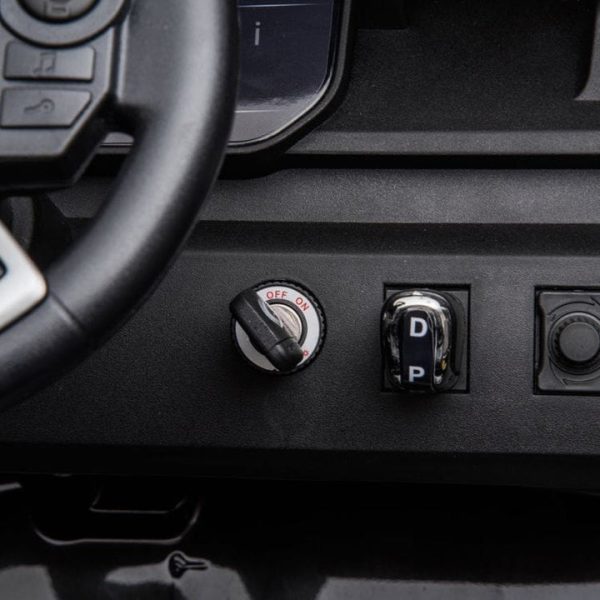 freddo-outdoor-24v-range-rover-hse-2-seater-ride-on-car-black-31275402068055_720x-5 freddo-outdoor-24v-range-rover-hse-2-seater-ride-on-car-black-31275402068055_720x-5