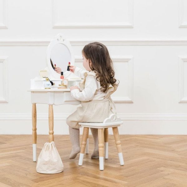 le-toy-van-preschool-dressing-up-vanity-table-stool-31479741022295_720x-2 le-toy-van-preschool-dressing-up-vanity-table-stool-31479741022295_720x-2