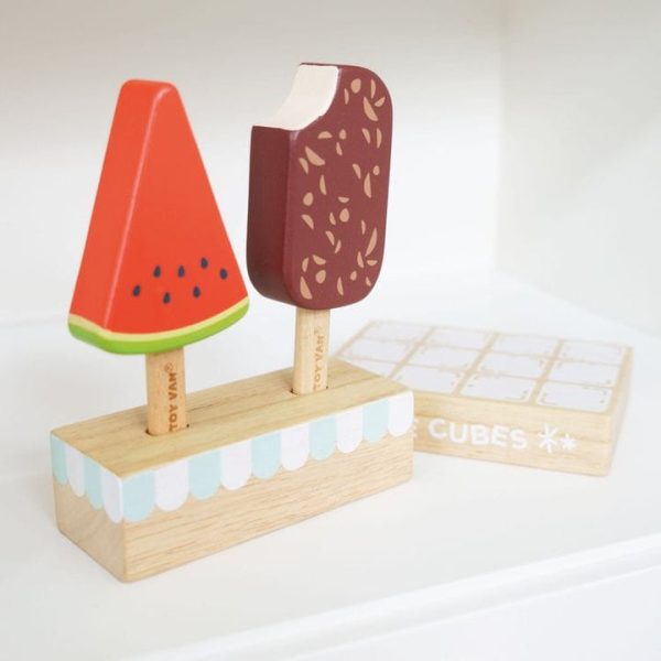 le-toy-van-preschool-kitchen-pretend-play-fridge-freezer-31479761731671_720x-2 le-toy-van-preschool-kitchen-pretend-play-fridge-freezer-31479761731671_720x-2