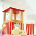 le-toy-van-preschool-popcorn-machine-14737086578775_720x-2