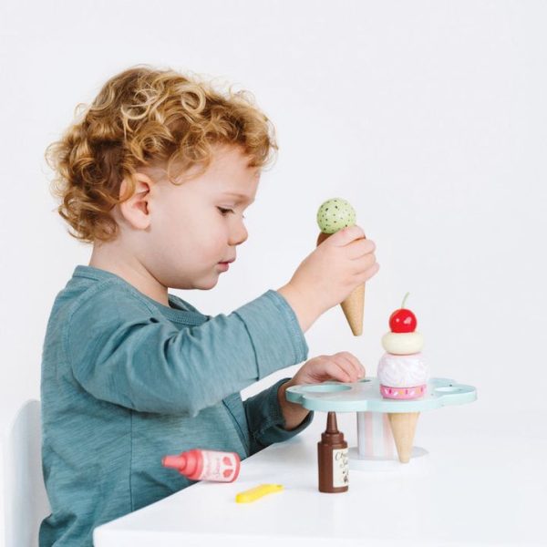 le-toy-van-preschool-wooden-ice-cream-stand-toppings-1153095561_720x-2 le-toy-van-preschool-wooden-ice-cream-stand-toppings-1153095561_720x-2