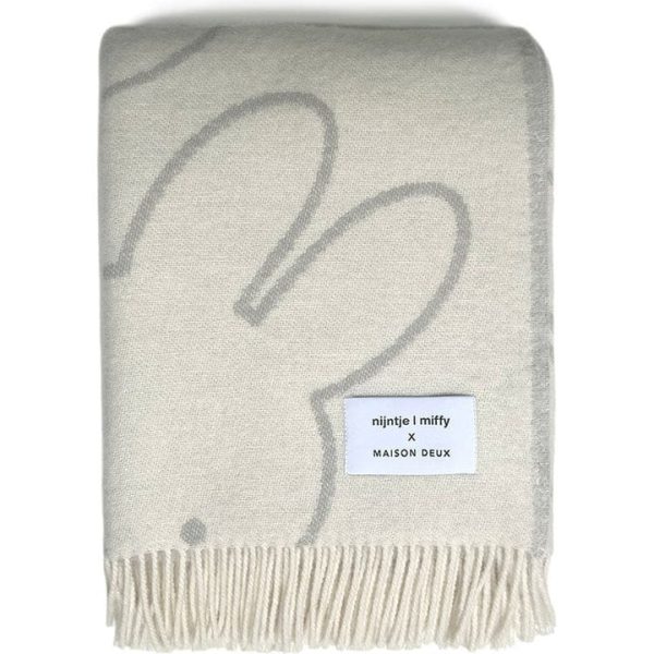 maison-deux-room-decor-miffy-blanket-cloud-white-grey-31899819737175_720x maison-deux-room-decor-miffy-blanket-cloud-white-grey-31899819737175_720x