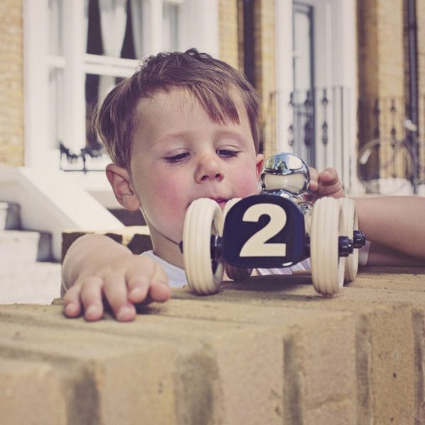 playforever-vehicles-midi-clyde-car-toy-midnight-blue-30261433139287_720x-2 playforever-vehicles-midi-clyde-car-toy-midnight-blue-30261433139287_720x-2