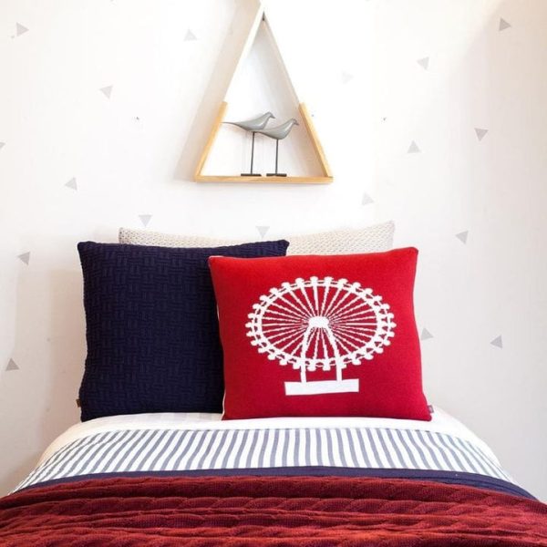 rian-tricot-room-decor-london-eye-pillow-32084936491095_720x rian-tricot-room-decor-london-eye-pillow-32084936491095_720x