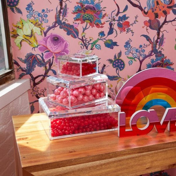 tara-wilson-designs-room-decor-shelf-decor-love-sign-mirrored-red-pink-30840393138263_720x tara-wilson-designs-room-decor-shelf-decor-love-sign-mirrored-red-pink-30840393138263_720x