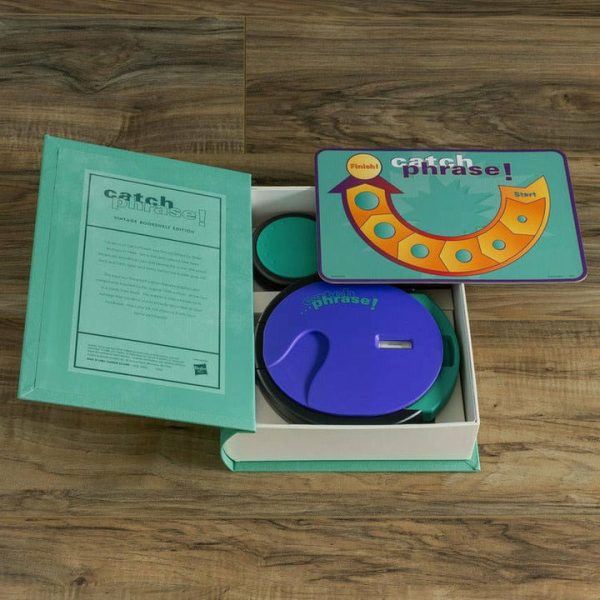ws-game-company-games-catch-phrase-vintage-bookshelf-edition-28900029890647_720x-1 ws-game-company-games-catch-phrase-vintage-bookshelf-edition-28900029890647_720x-1