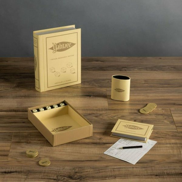 ws-game-company-games-yahtzee-vintage-bookshelf-edition-28874162536535_720x-6 ws-game-company-games-yahtzee-vintage-bookshelf-edition-28874162536535_720x-6